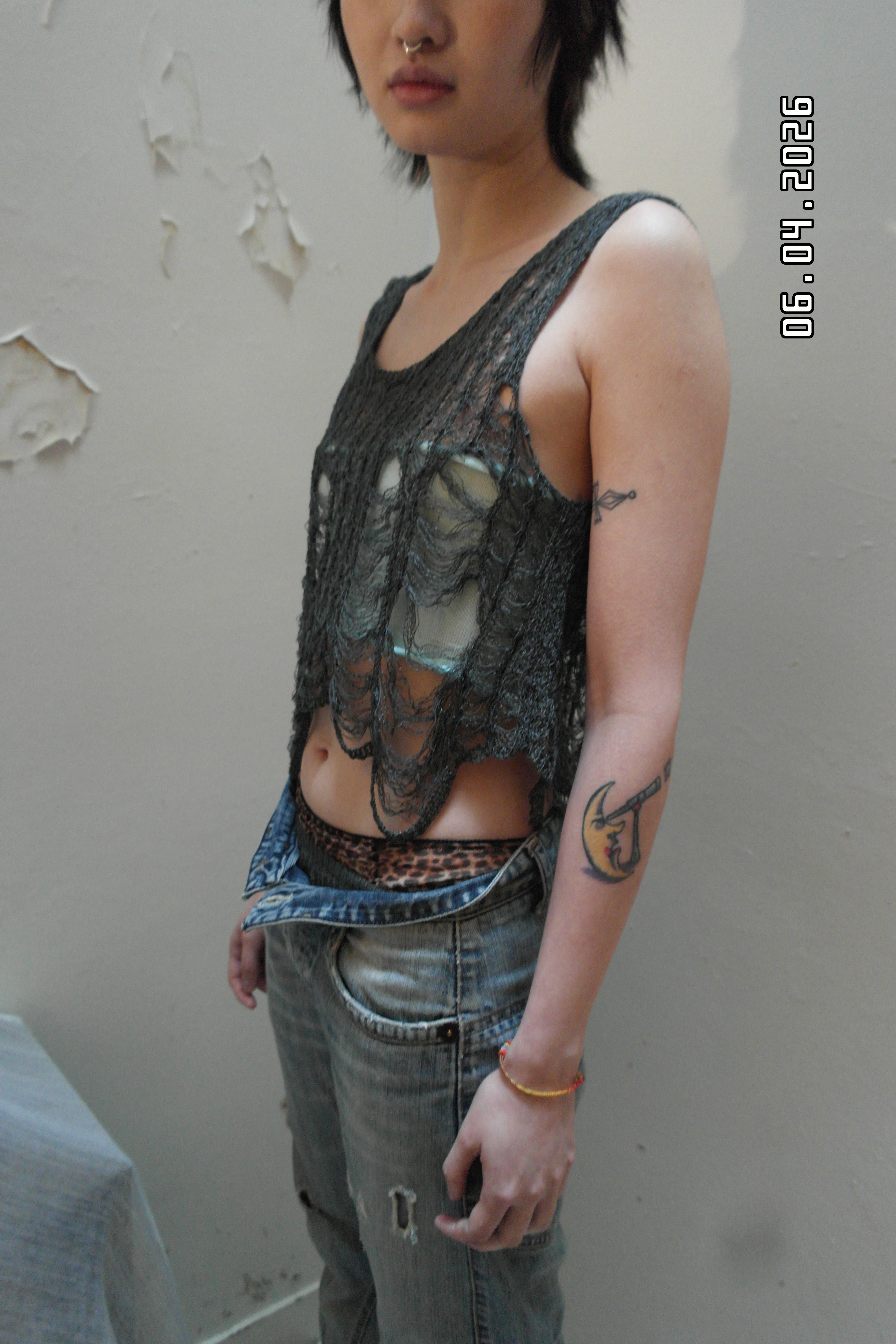 SPIKES LADDER KNIT TOP